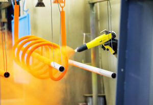 塗装作業（大・中・小4ブース）