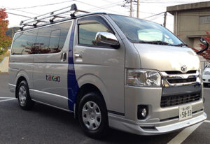 自社メンテナンスカー